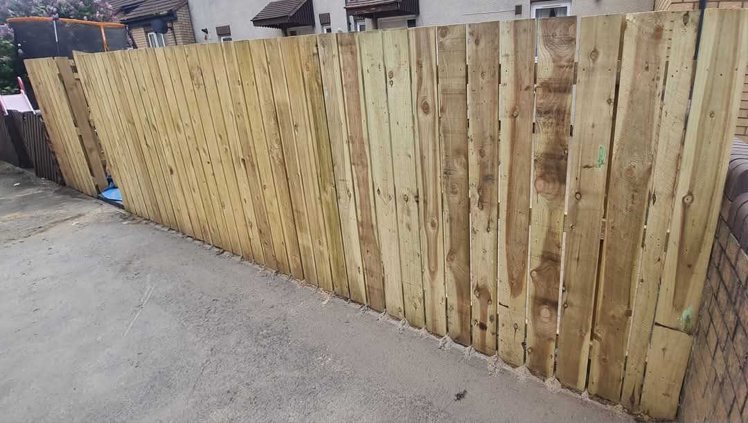 Fencing service by E.R.D Paving — professional fencing in Blyth and the North East